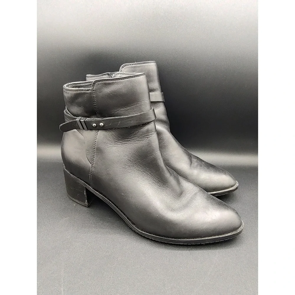 Clarks Womens Black Leather Ankle‎ Boots Block Heel Side Zip Almond Toe Booties